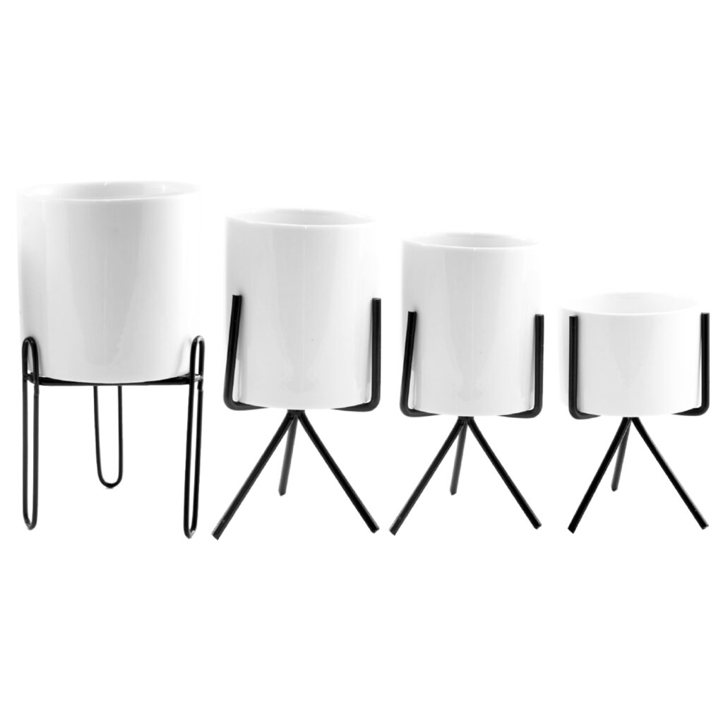 Κεραμικό κασπώ με μεταλλική βάση μαύρη